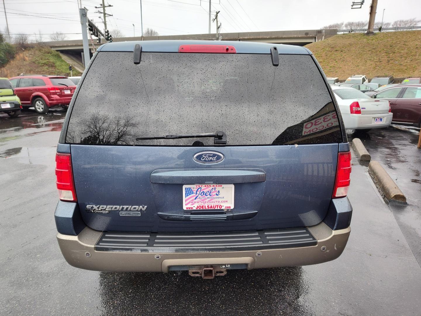 2004 Blue Ford Expedition (1FMFU18L54L) , located at 5700 Curlew Drive, Norfolk, VA, 23502, (757) 455-6330, 36.841885, -76.209412 - Photo#13